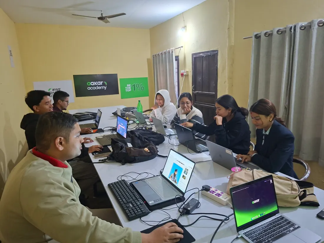 Students editing video in the Aakar lab